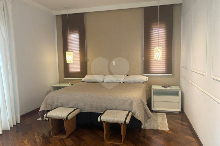 Casa à venda com 4 quartos, sendo 3 suítes, no condomínio Parque Itatiaia, Mairiporã - SP