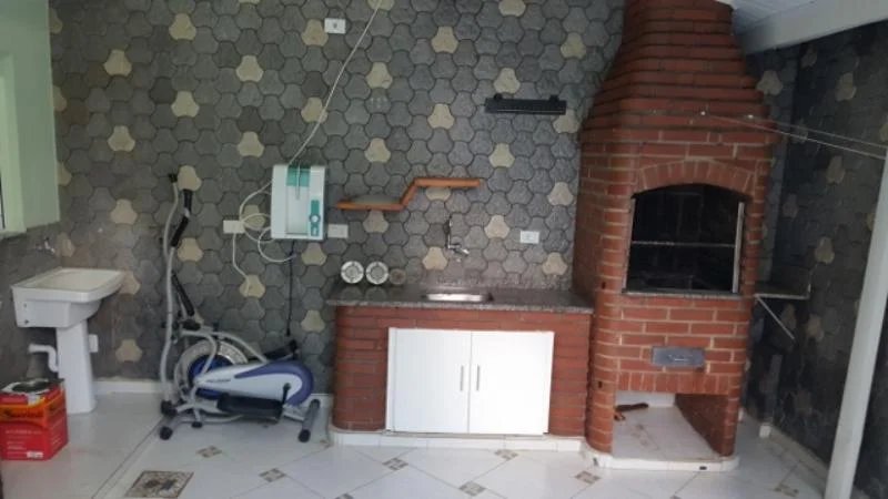 Casa à venda com 3 quartos, sendo 1 suíte, em Vila São Silvestre, São Paulo, SP