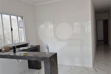 Casa à venda com 2 quartos em Vila Santa Helena, Atibaia, SP