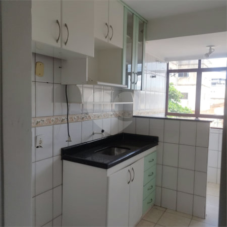 Apartamento à venda com 2 quartos, sendo 1 suíte,  em Estância Itaguaí, Caldas Novas, GO