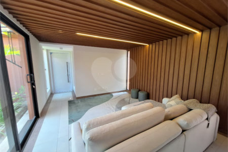 Casa para alugar com 5 quartos, sendo 3 suítes,  no condomínio Chacara Santa Maria, Votorantim - SP