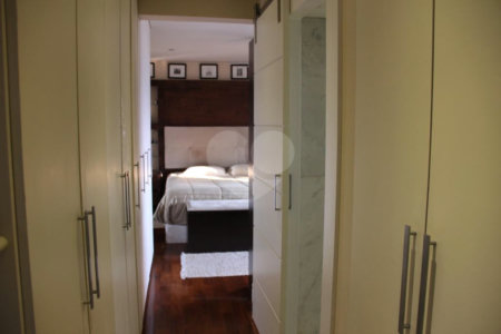 Apartamento à venda com 4 suítes em Vila Suzana, São Paulo, SP