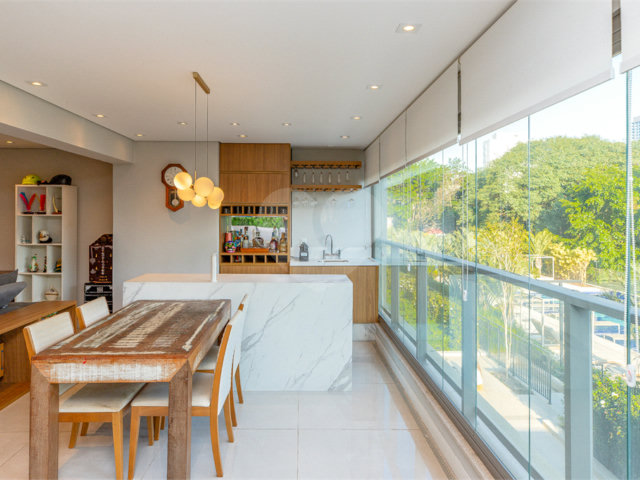Apartamento à venda com 3 quartos, sendo 1 suíte,  em Chácara Santo Antônio (zona Sul), São Paulo, SP