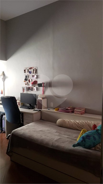 Casa à venda com 3 suítes em Cambuci, São Paulo, SP