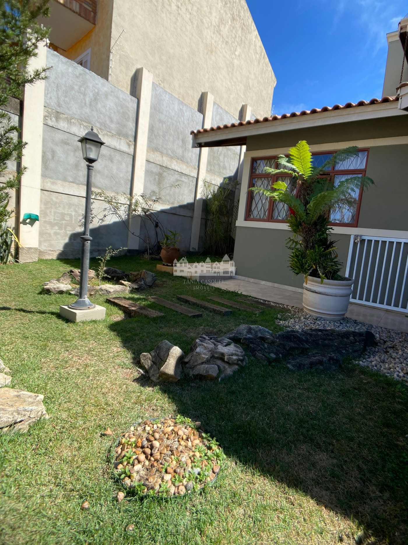 Casa à venda com 3 quartos, sendo 1 suíte, com vista deslumbrante em Recreio Maristela, Atibaia
