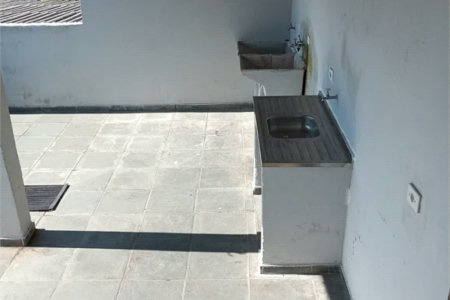 Casa à venda com 3 quartos, sendo 2 suítes, em Jardim Maria Duarte, São Paulo, SP