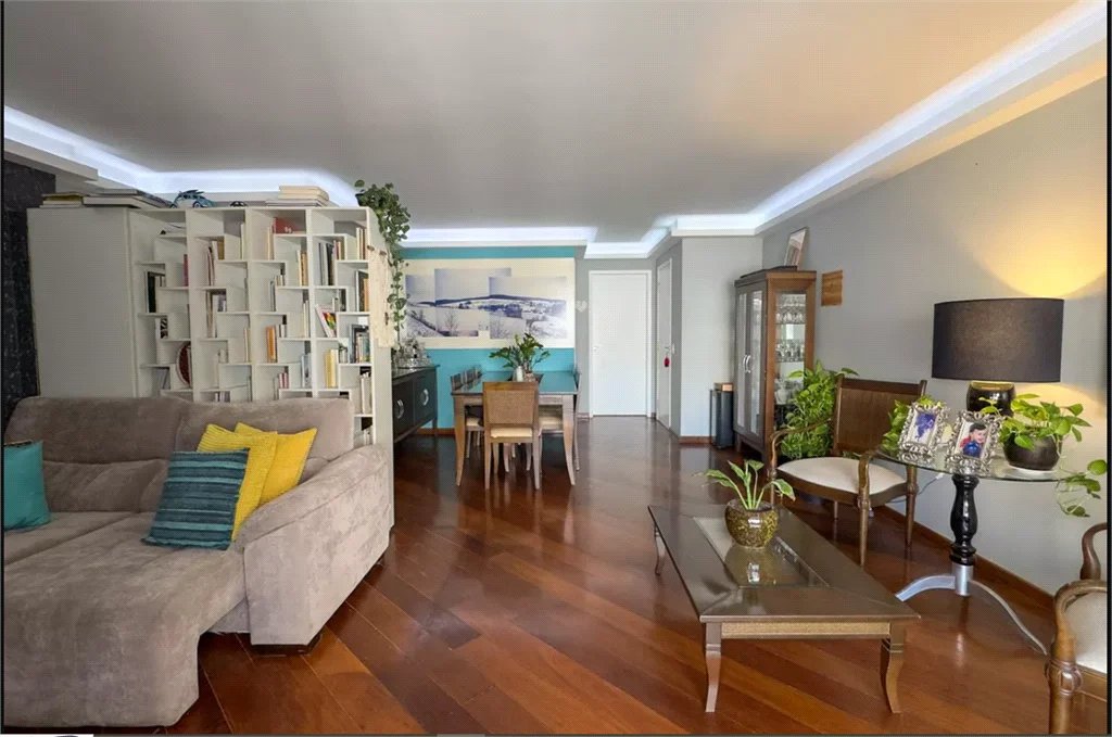 Apartamento à venda com 3 quartos, sendo 1 suíte, em Brooklin Paulista, São Paulo, SP