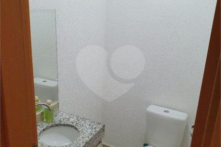 Casa à venda com 2 suítes no condomínio Residencial Bonanza I, Bom Jesus dos Perdões - SP