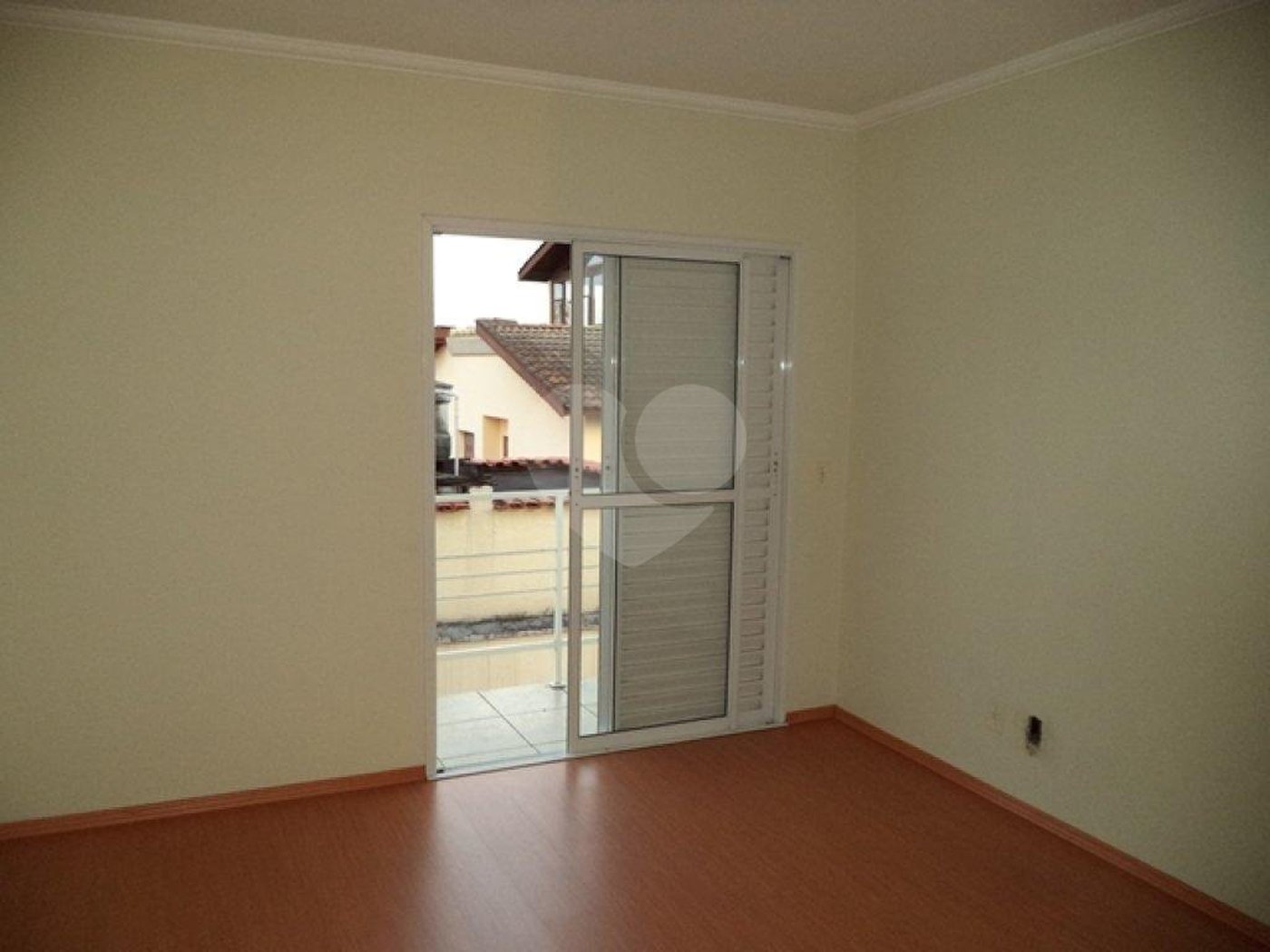 Sobrado para alugar com 4 quartos, sendo 3 suítes,  em Tremembé, São Paulo, SP