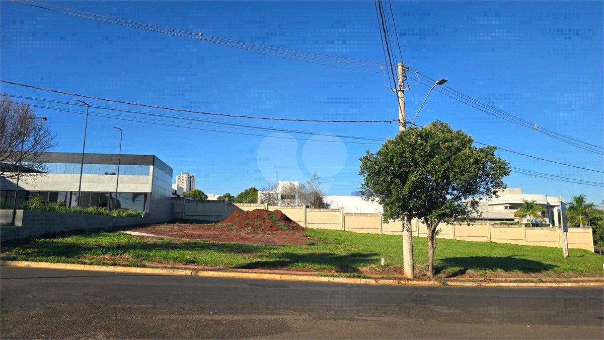 Terreno à venda em Jardim São Camilo, Araraquara, SP