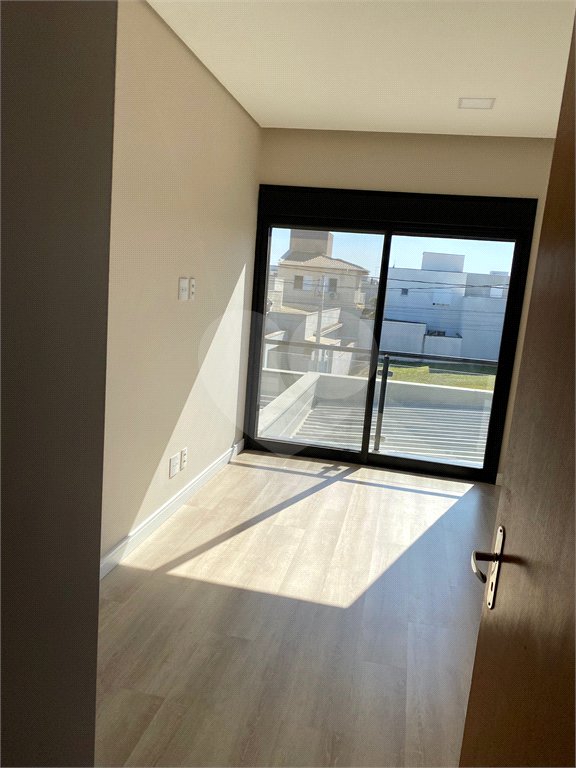 Casa à venda com 3 quartos, sendo 1 suíte, no condomínio Jardim Park Real, Indaiatuba - SP