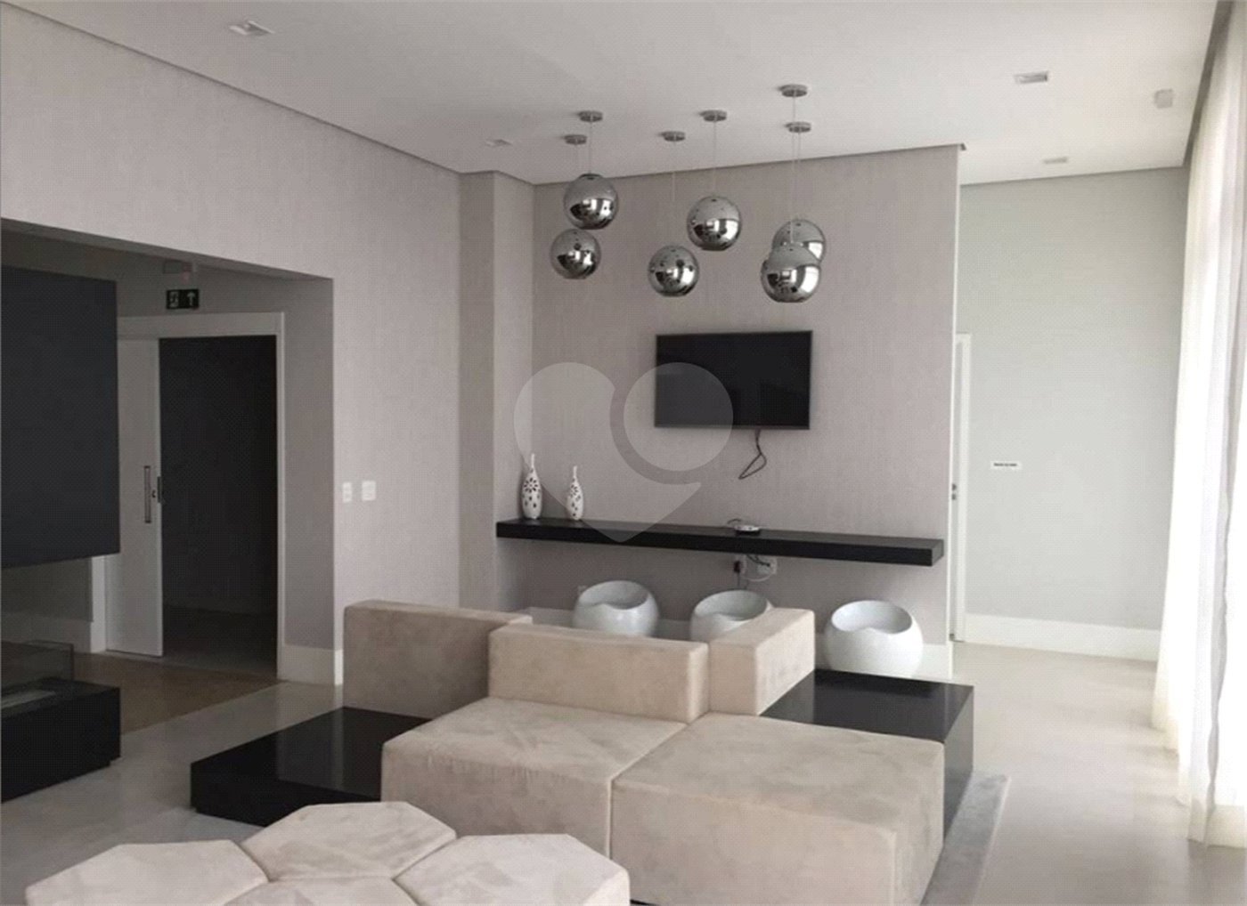 Apartamento à venda com 2 quartos, sendo 1 suíte,  em Vila Cordeiro, São Paulo, SP