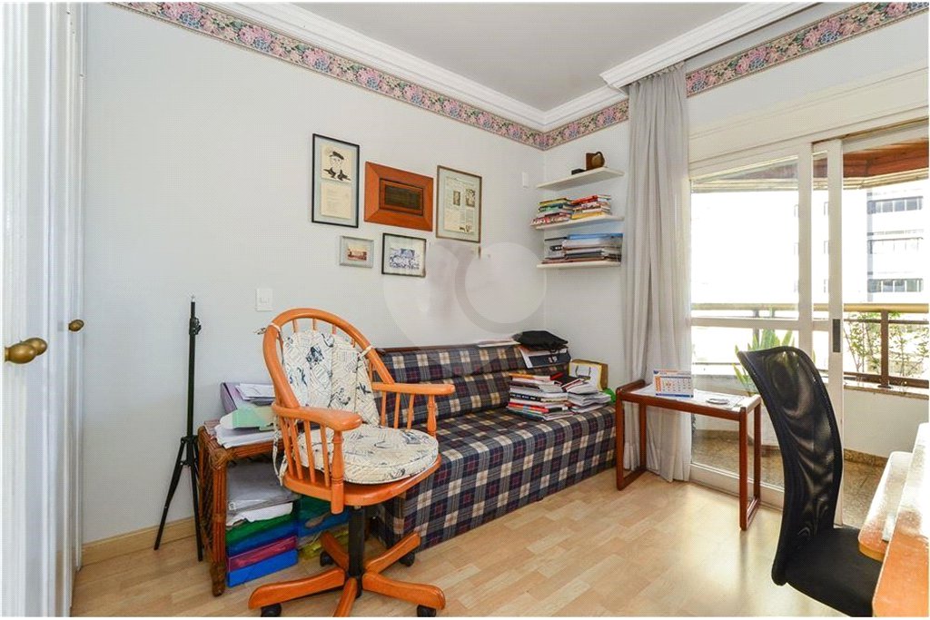 Apartamento à venda com 4 suítes em Vila Suzana, São Paulo, SP