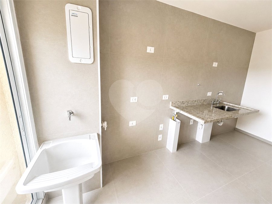 Apartamento à venda com 3 quartos, sendo 1 suíte, em Cézar de Souza, Mogi das Cruzes, SP
