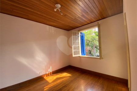 Casa à venda com 2 quartos, sendo 1 suíte, em Aclimação, São Paulo, SP