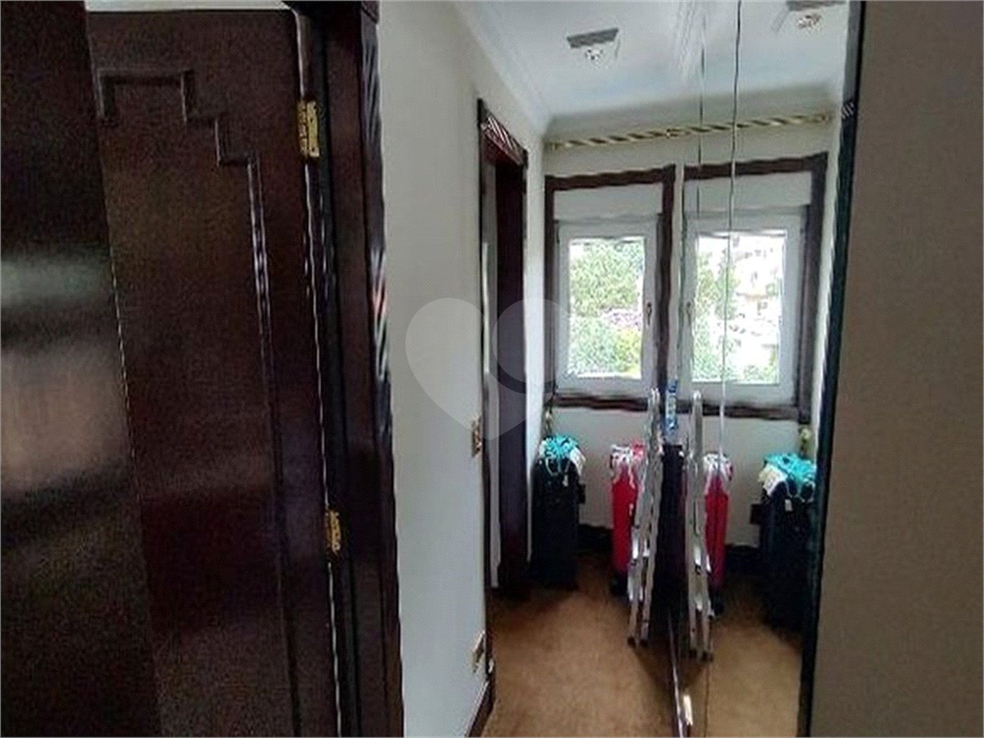 Casa à venda com 4 quartos, sendo 2 suítes,  em Pacaembu, São Paulo, SP