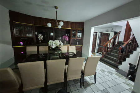 Casa à venda com 4 quartos, sendo 3 suítes,  em Planalto Paulista, São Paulo, SP