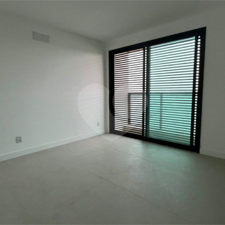 Apartamento à venda com 2 quartos, sendo 1 suíte, em Nova São Pedro, São Pedro da Aldeia, RJ