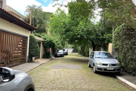 Casa de Vila à venda com 3 quartos, sendo 1 suíte,  em Brooklin Paulista, São Paulo, SP