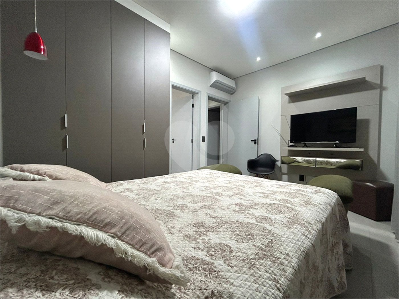 Casa à venda com 3 suítes no condomínio Renascence Residencial, Sorocaba - SP