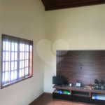 Casa à venda com 3 quartos, sendo 1 suíte,  no condomínio Marf II, Bom Jesus dos Perdões - SP