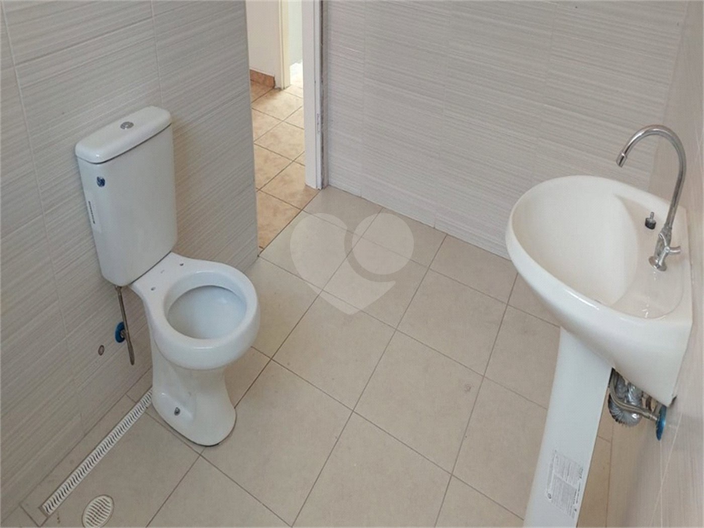 Sobrado à venda com 3 quartos, sendo 2 suítes, em Vila Paulicéia, São Paulo, SP