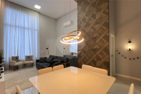 Casa à venda com 3 quartos, sendo 1 suíte, no condomínio Jardim de Monaco, Hortolândia - SP