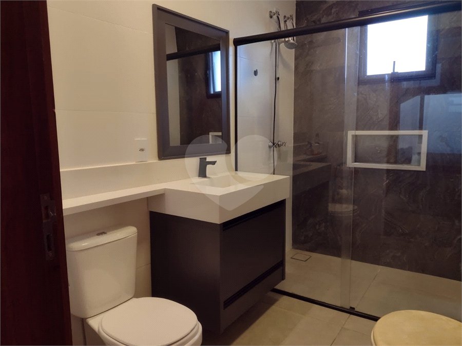 Casa à venda com 4 suítes no condomínio Residencial Villa do Sol, Valinhos - SP