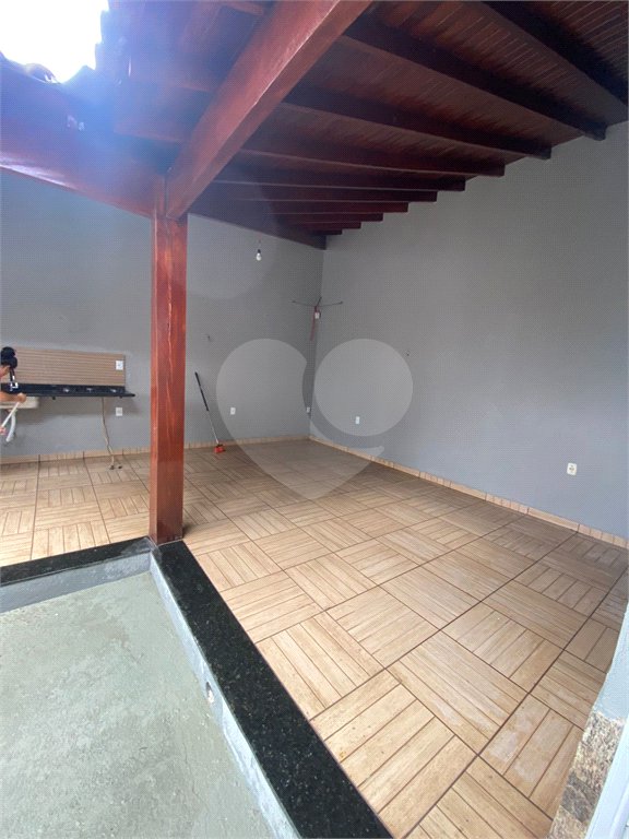 Casa à venda com 3 quartos, sendo 1 suíte,  em Jardim Soberano, Salto, SP