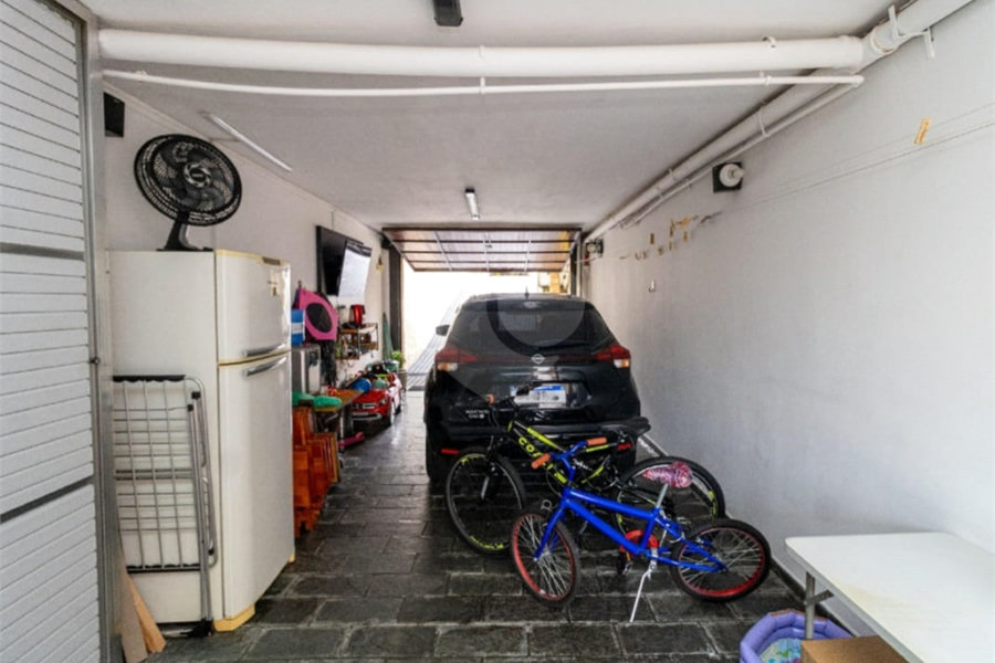 Casa à venda com 2 quartos, sendo 1 suíte, no condomínio Colina de Goiás, São Paulo - SP