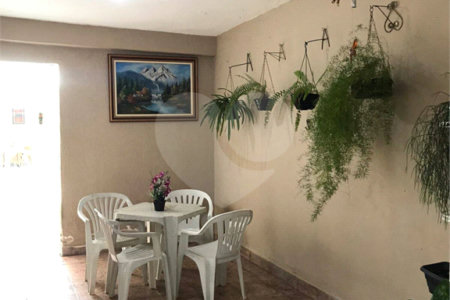 Casa à venda com 2 quartos em Jardim Ivonete, Poá, SP