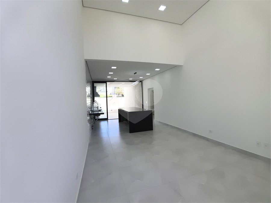 Casa à venda com 3 suítes no condomínio Campos do Conde I e II, Sorocaba - SP