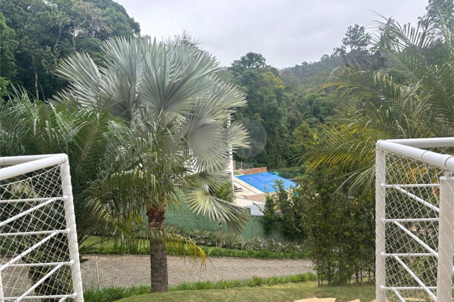 Casa à venda com 4 quartos, sendo 3 suítes, no condomínio Parque Itatiaia, Mairiporã - SP