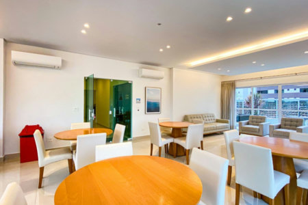 Apartamento com 2 dormitórios para alugar, 76 m² por R$ 7.000,00/mês - Gonzaga - Santos/SP