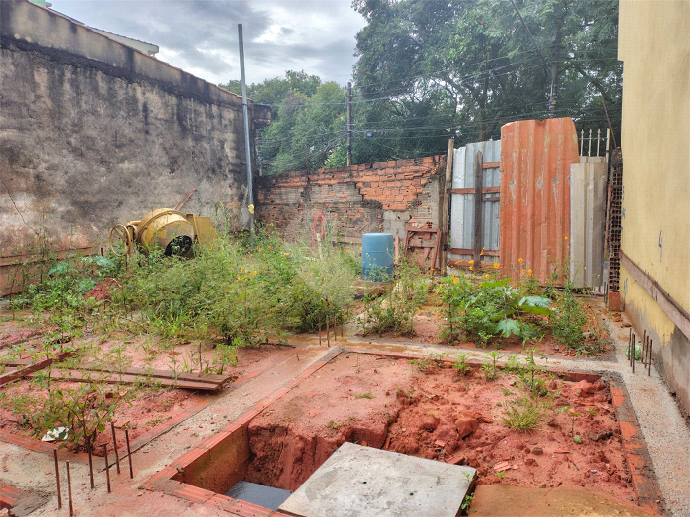 Terreno à venda em Jardim Rizzo, São Paulo, SP