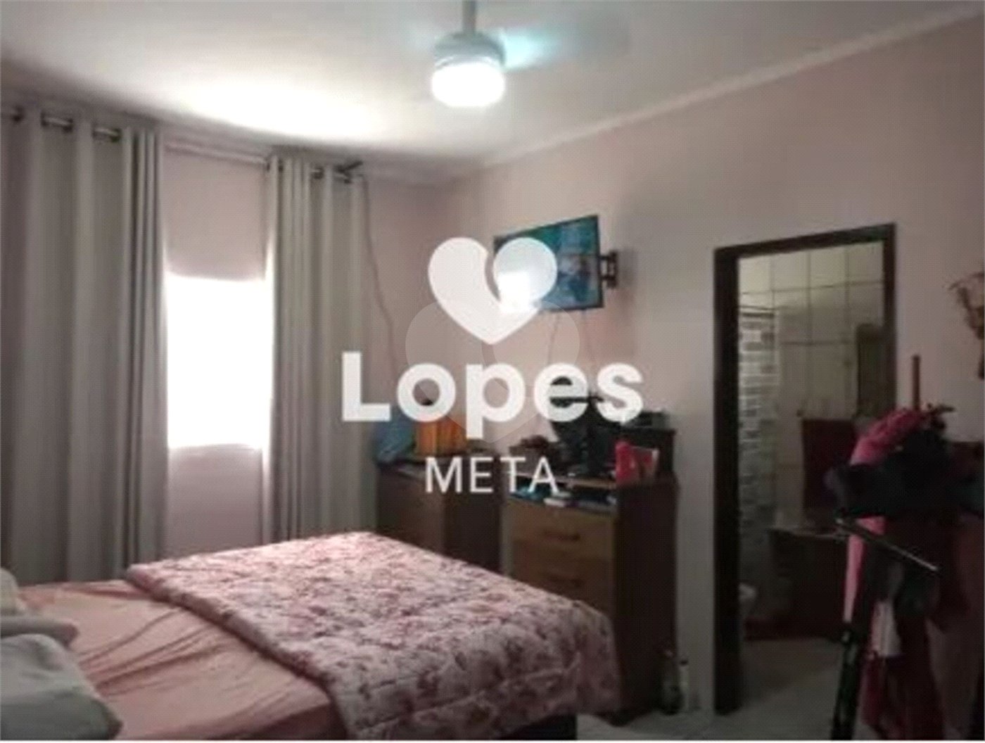 Casa à venda com 3 quartos, sendo 1 suíte, em Jardim Altos de Santana Ii, Jacareí, SP