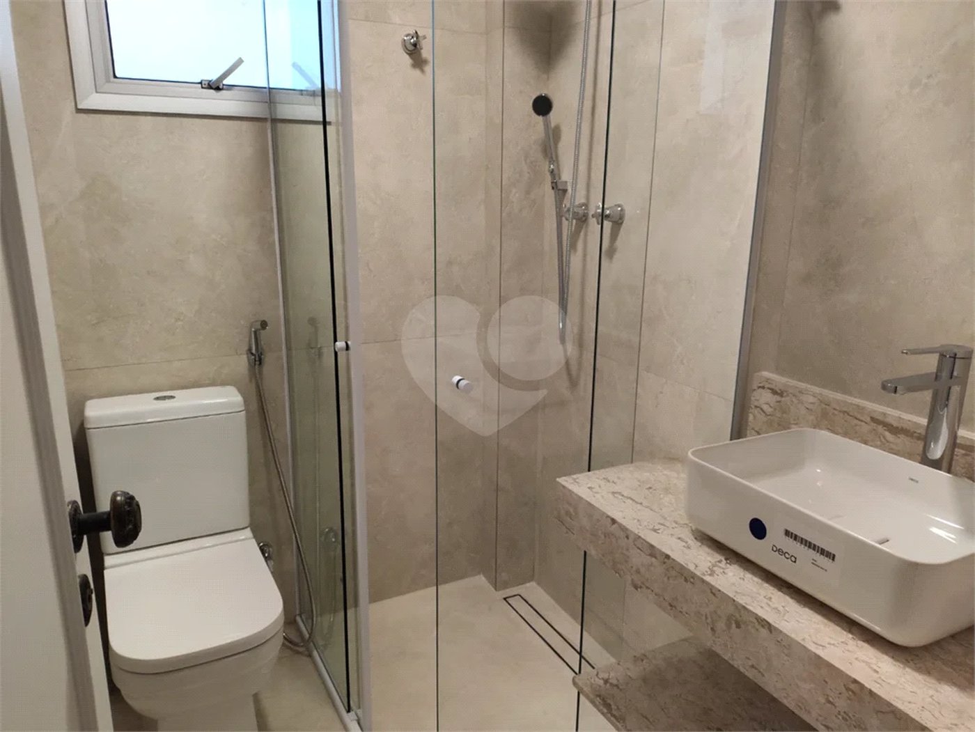 Belíssimo apartamento de 168,62m² no Belenzinho todo reformado com 3 dorm e 2 vagas .Aceita Permuta