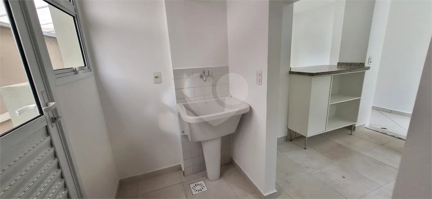 Lindo sobrado com 3 dormitórios (1 suíte com closet) e a.c. em todos os ambientes. à venda, 150 m², por R$ 960.000,00 no condomínio Casa Bella, em Indaiatuba/SP.