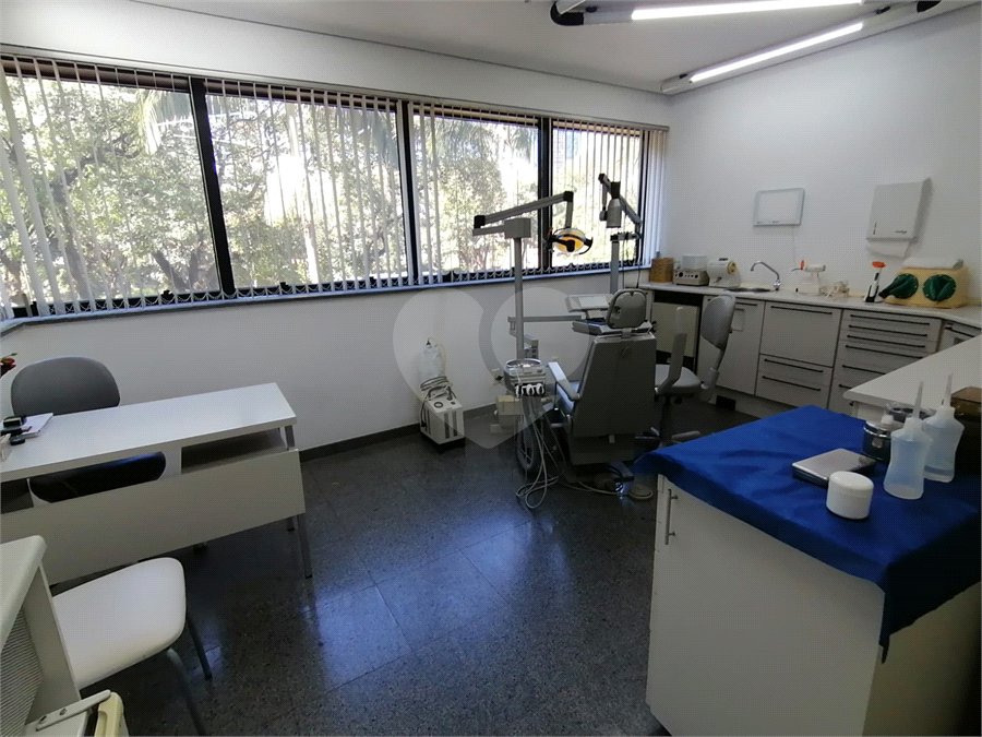 SALA/CONSULTÓRIO ODONTOLÓGICO Região da Paulista, 45m2.
