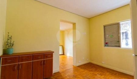 Casa à venda com 12 quartos em Cambuci, São Paulo, SP
