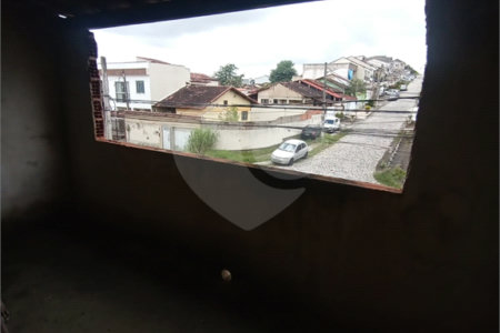 Casa à venda com 3 quartos em Campo Grande, Rio de Janeiro, RJ