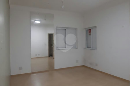 Apartamento à venda com 2 quartos em Cerqueira César, São Paulo, SP