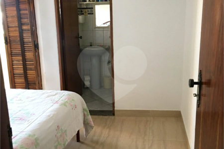 Sobrado à venda com 3 suítes em Vila Nivi, São Paulo, SP
