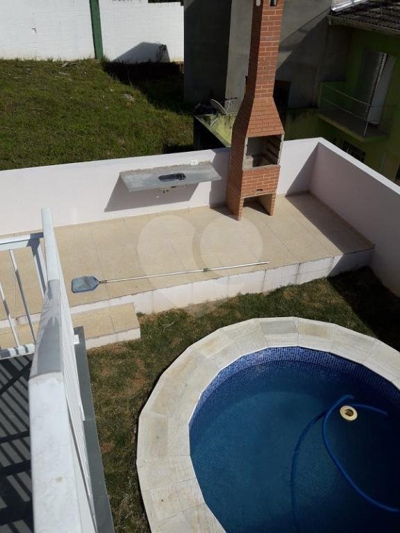 Sobrado à venda com 3 quartos, sendo 1 suíte, em Villa Verde, Franco da Rocha, SP