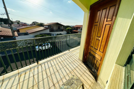 Sobrado à venda com 3 quartos, sendo 1 suíte,  em Jardim Regina, Indaiatuba, SP
