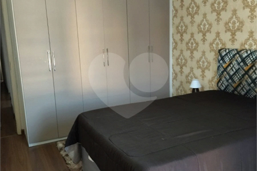 Sobrado à venda com 3 quartos em Artur Alvim, São Paulo, SP