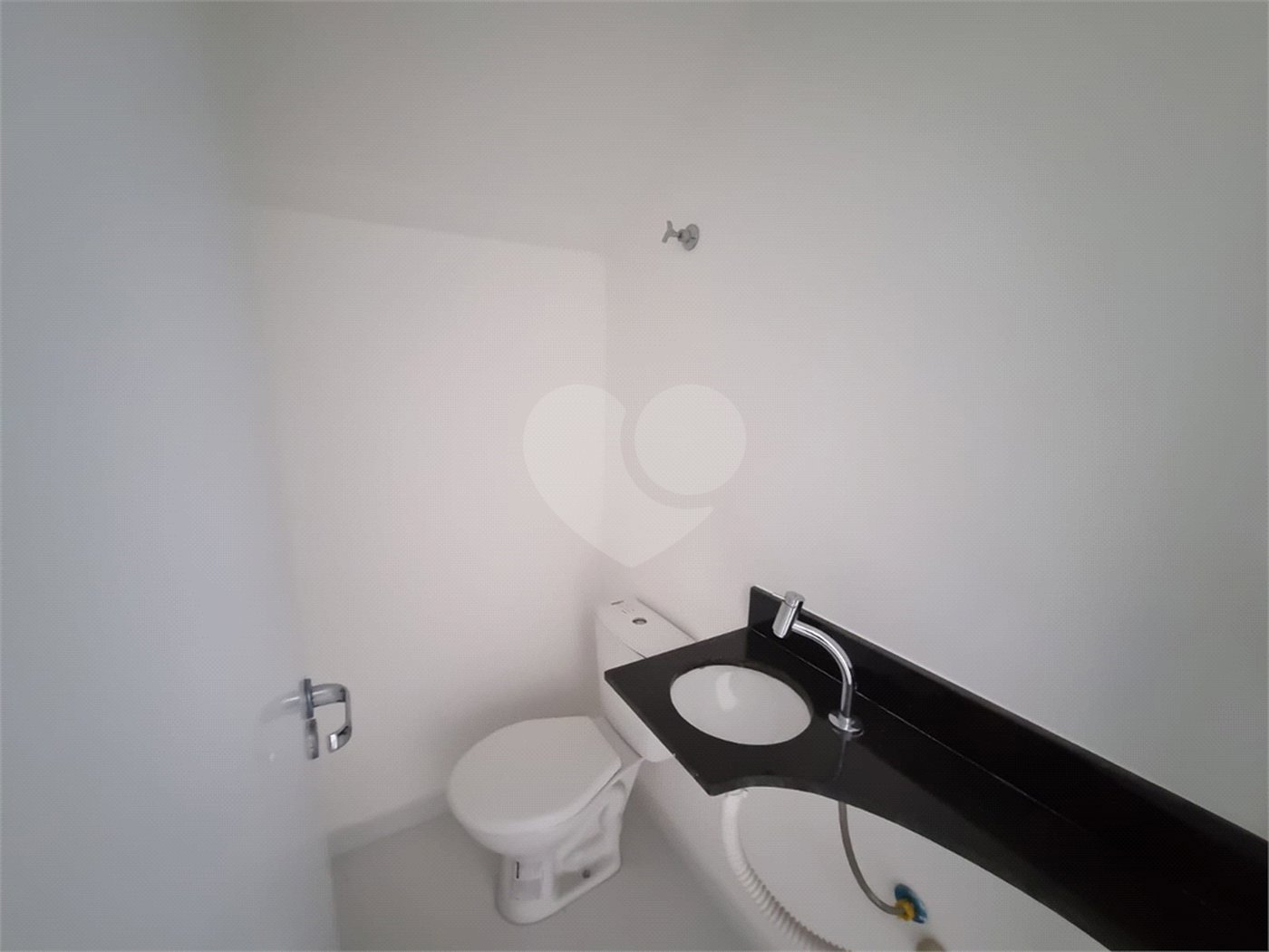 Casa à venda com 2 suítes no condomínio Residencial Américo Figueiredo, Sorocaba - SP