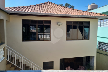 Sobrado à venda com 3 quartos, sendo 2 suítes, em Jardim Duprat, São Paulo, SP