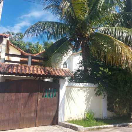 Casa à venda com 4 quartos, sendo 1 suíte, no condomínio River Plate, Rio de Janeiro - RJ