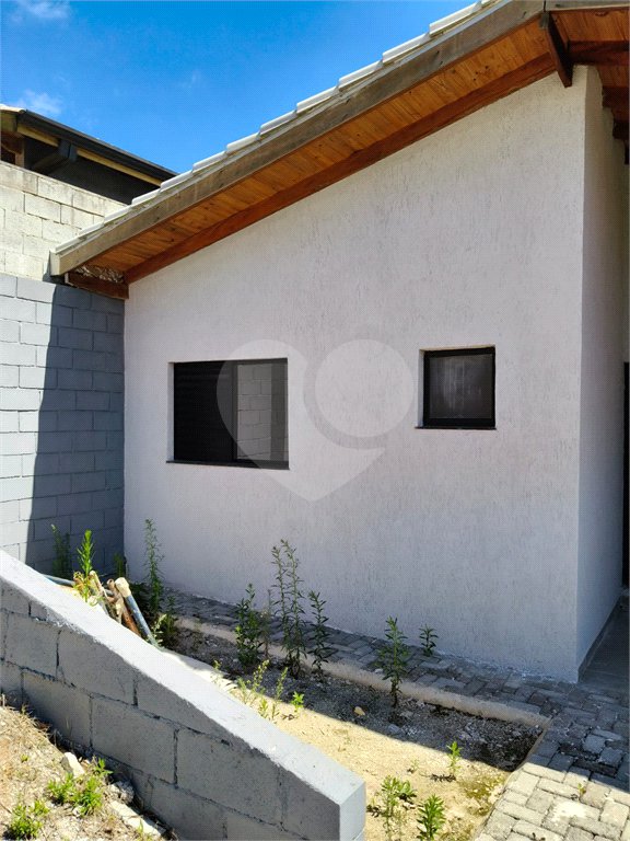 Casa à venda com 2 quartos no condomínio Águas de São Pedro, Mairiporã - SP